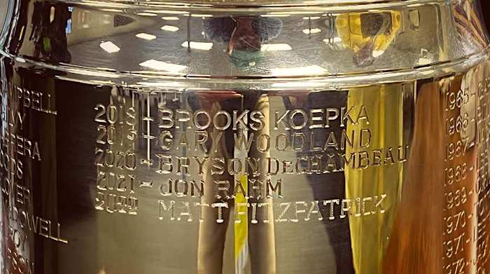 A happy ending, as the new champ takes his place on the trophy.